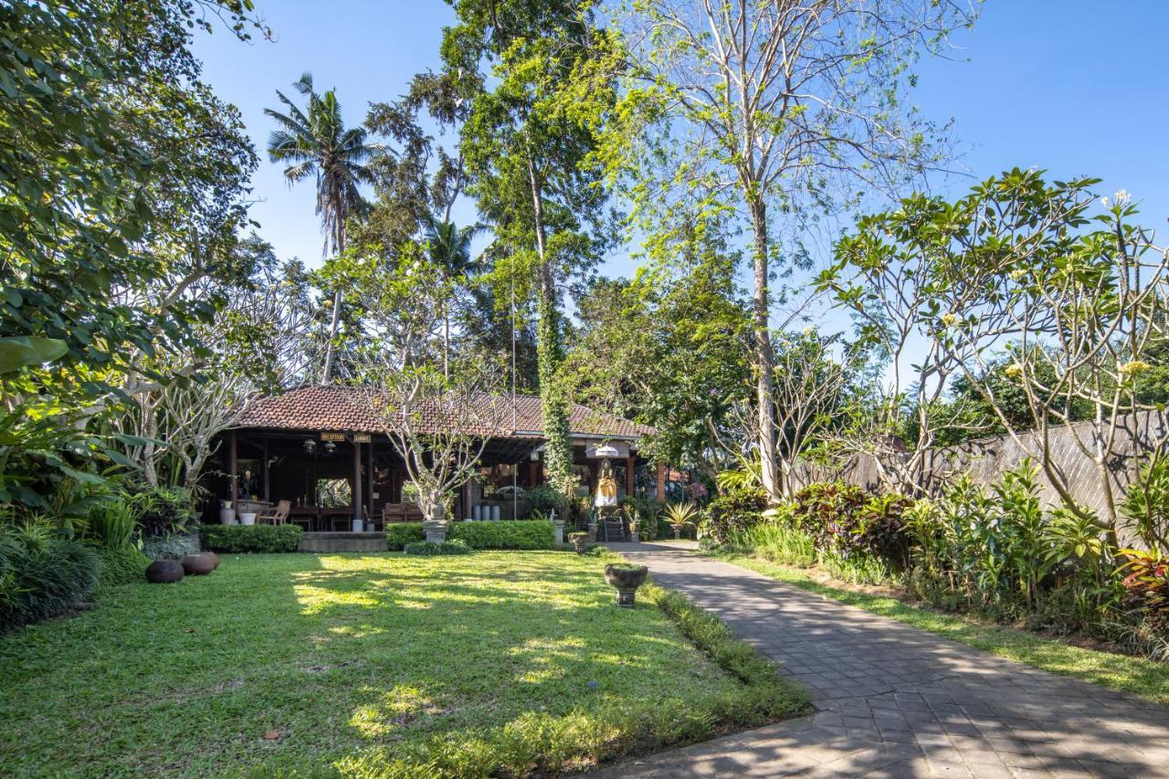 Ubud Raya Villa Exteriör bild